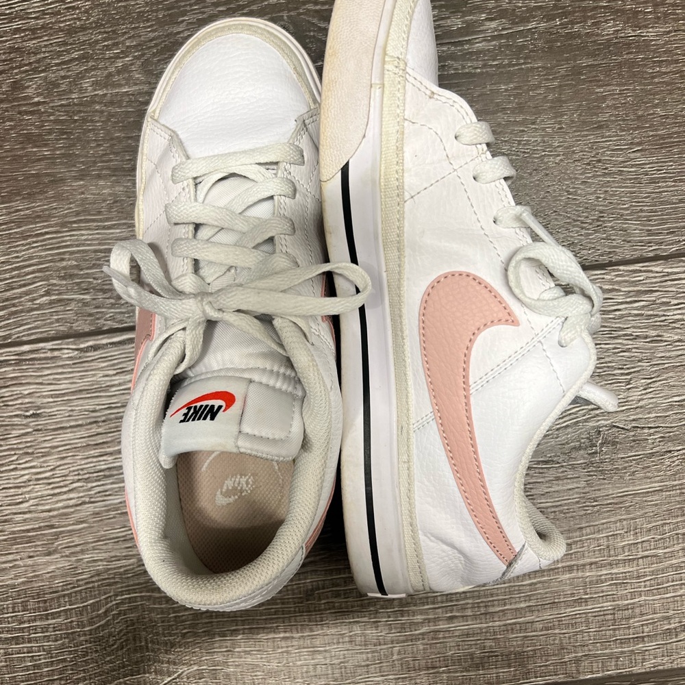 Nike White and Pink Sneakers